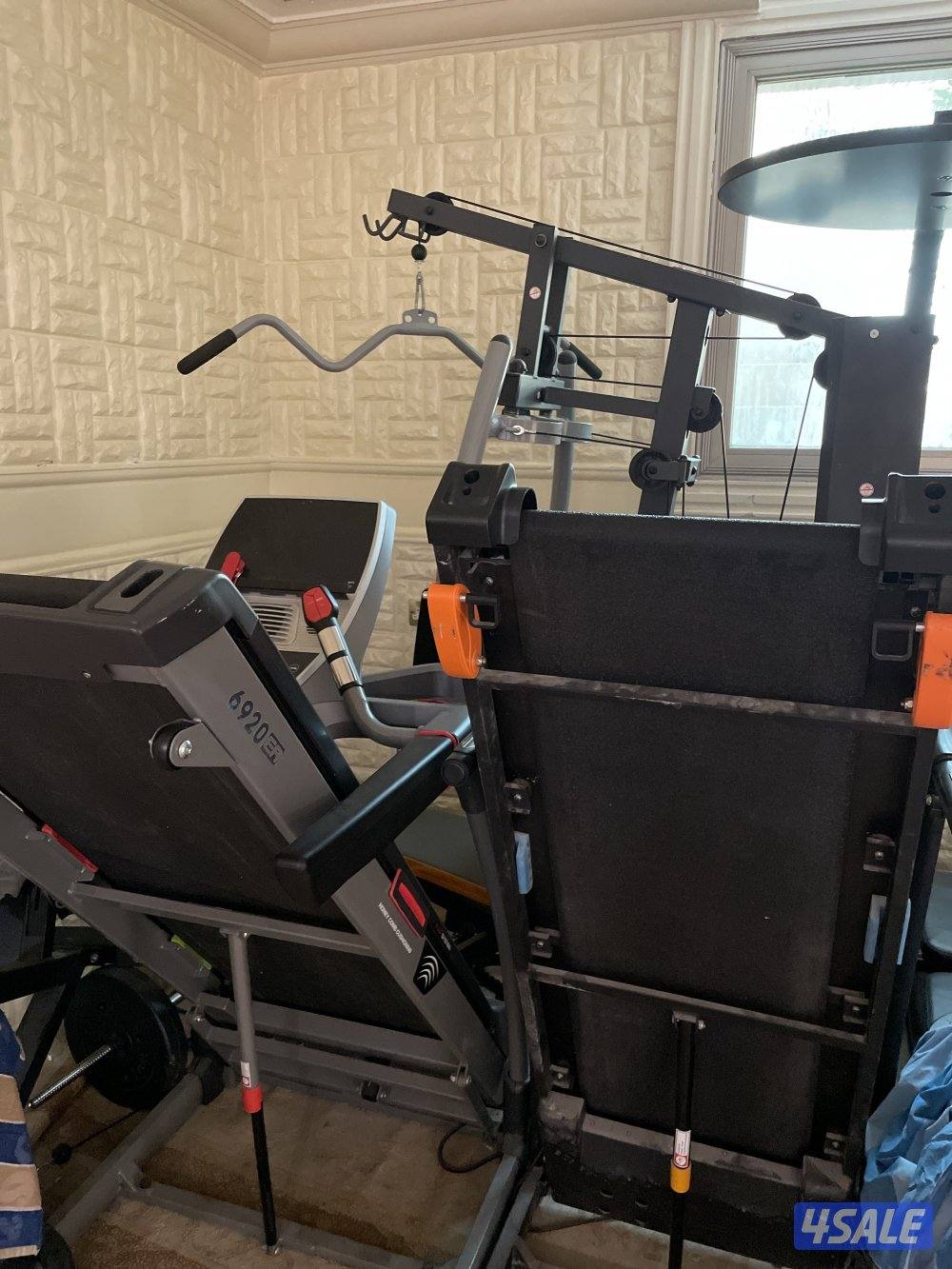 اجهزه رياضيه متكامله سبب البيع لضيق المكان0