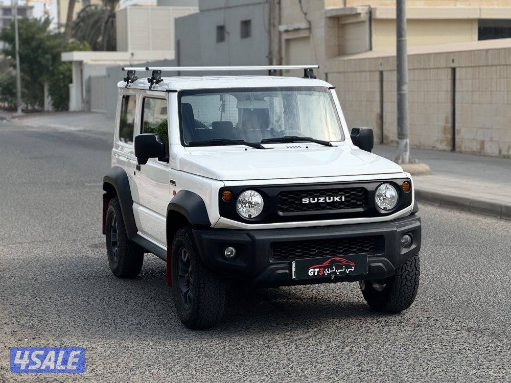 2021 SUZUKI JIMNY1