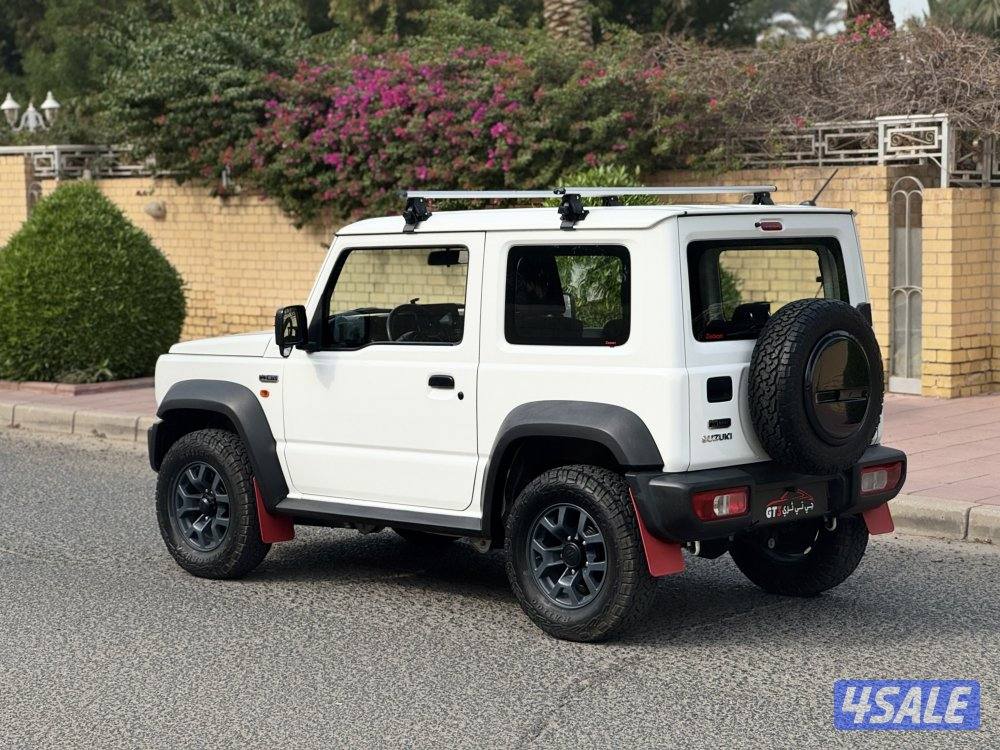 2021 SUZUKI JIMNY4