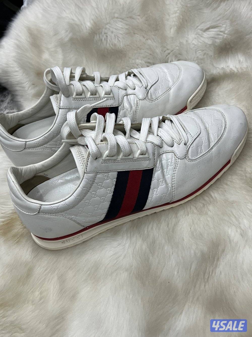 جوتي قوتشي اصلي مقاس ٤٢0