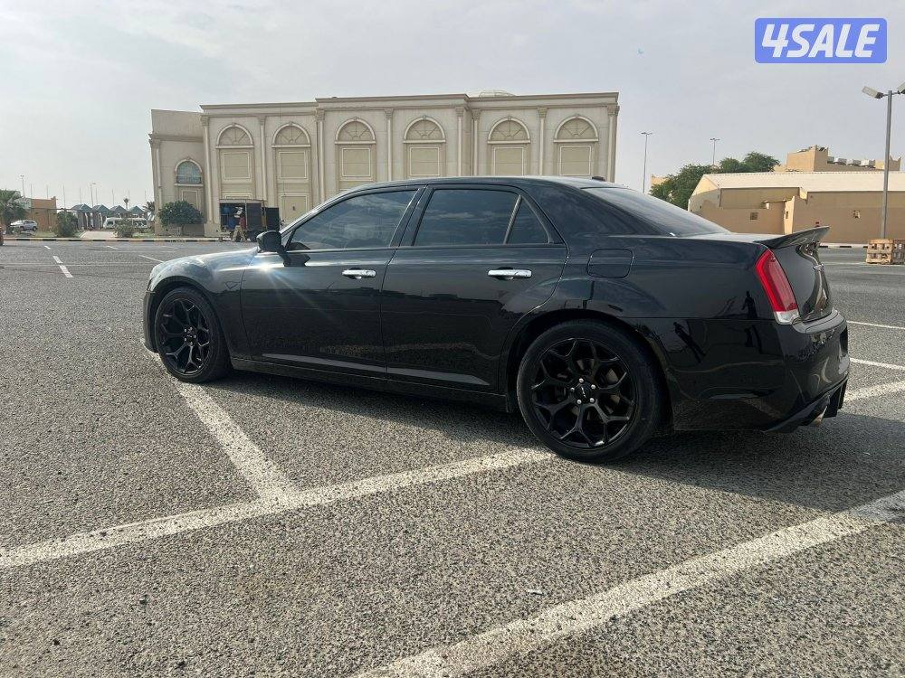 للبيع كرايزلر c300 وارد الوكاله شرط الفحص بالكامل0