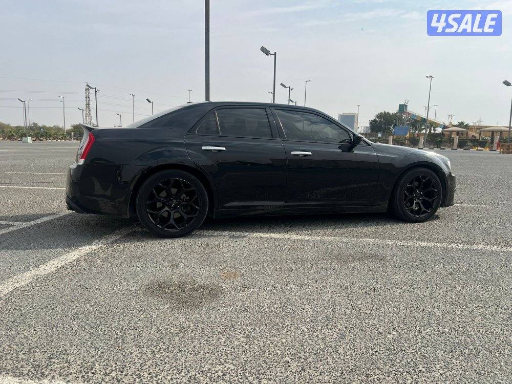 للبيع كرايزلر c300 وارد الوكاله شرط الفحص بالكامل2