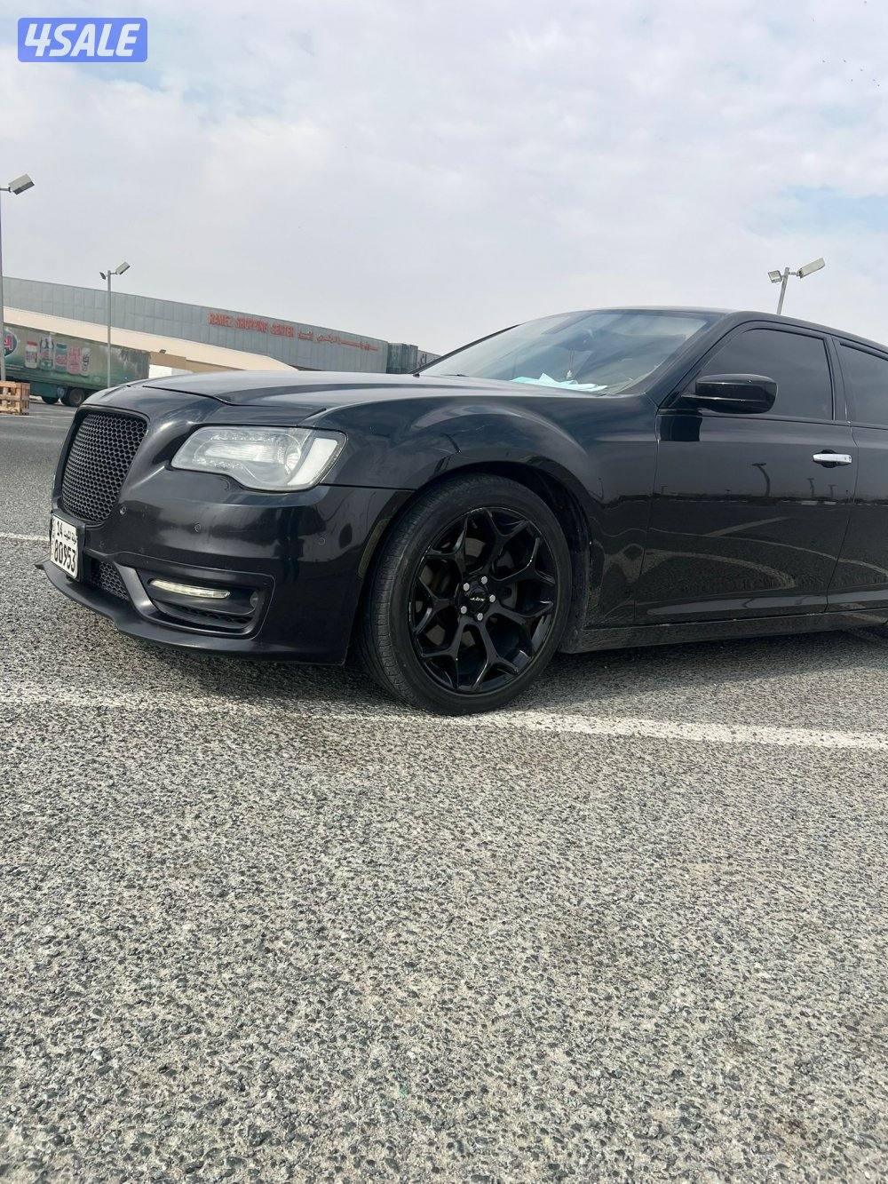 للبيع كرايزلر c300 وارد الوكاله شرط الفحص بالكامل3