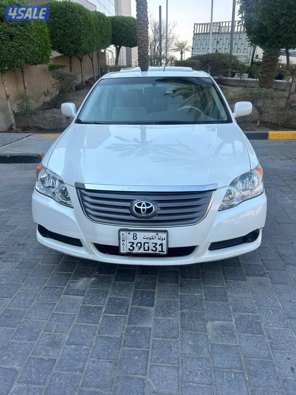 تويوتا افالون موديل ٢٠١٠ ماشي ١٠٥ الف كم1