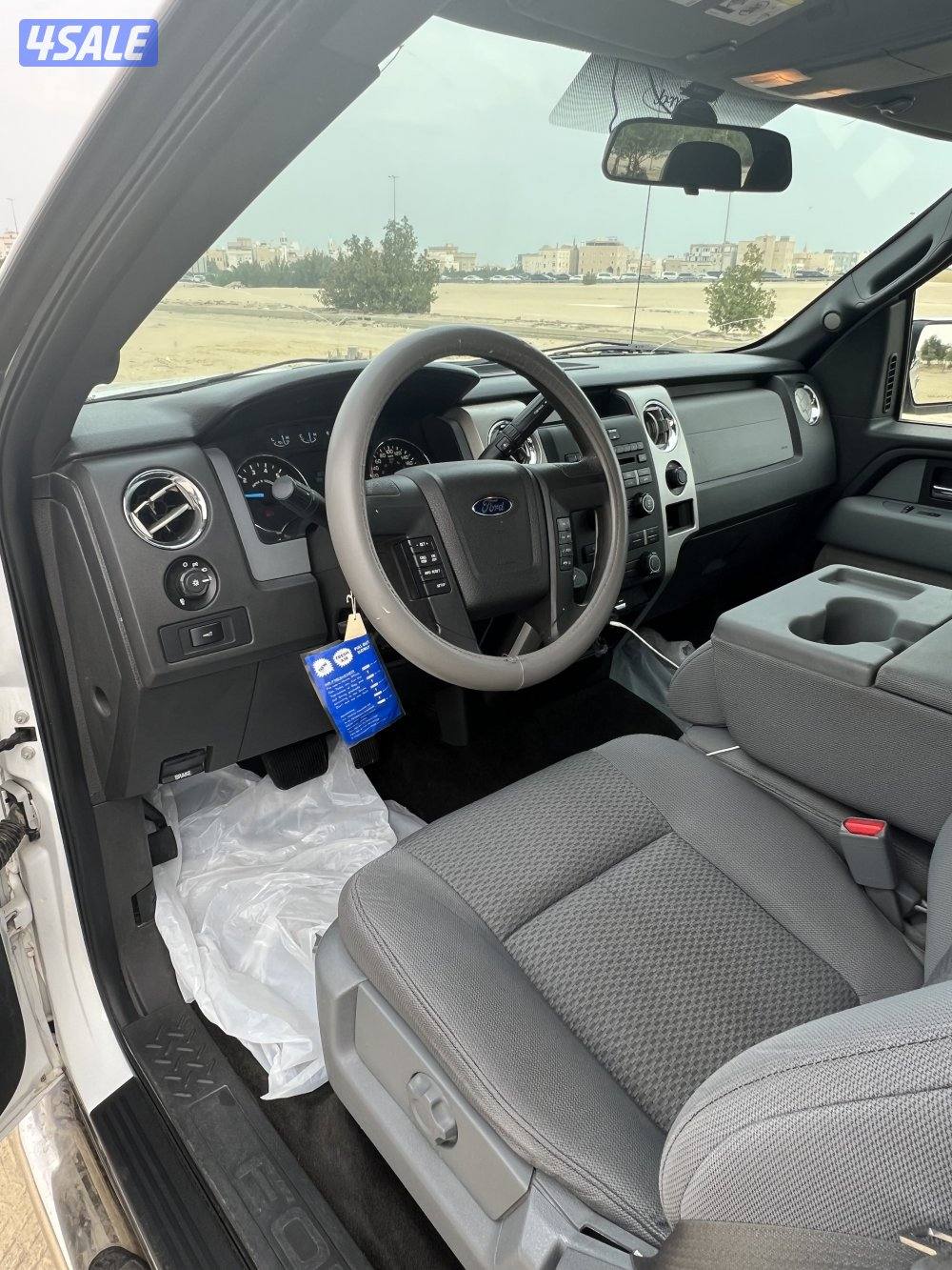 للبيع وانيت فورد F-150XLT4