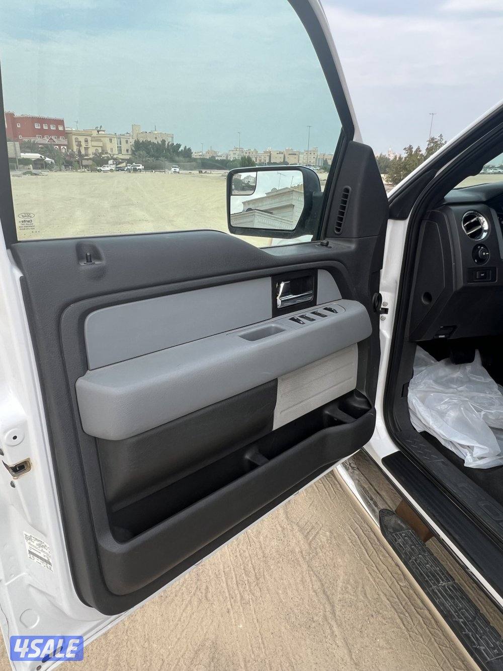 للبيع وانيت فورد F-150XLT5