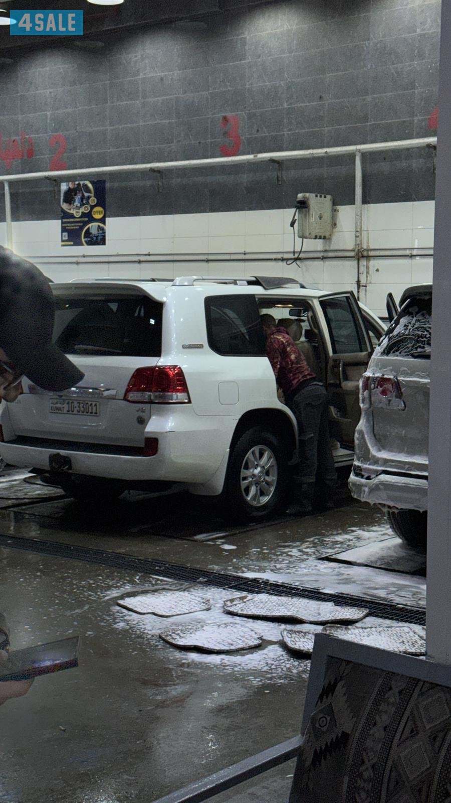 لاندكروزر ٢٠١١2