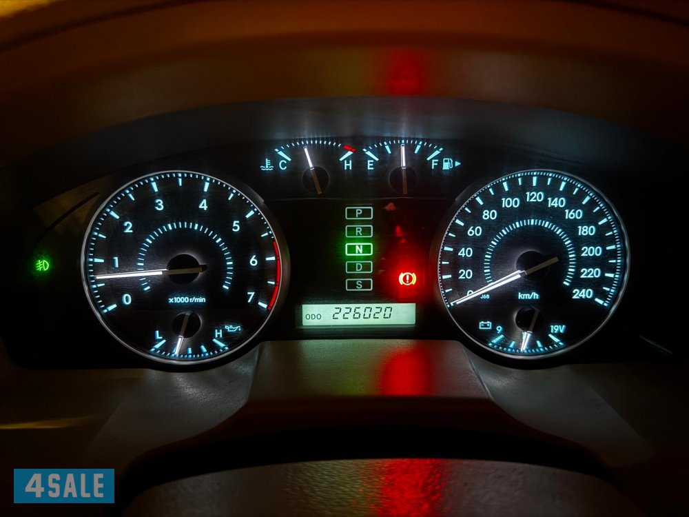 لاندكروزر ٢٠١١6