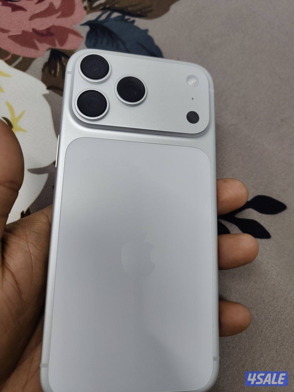 iPhone 17 pro max 256gb just box open0