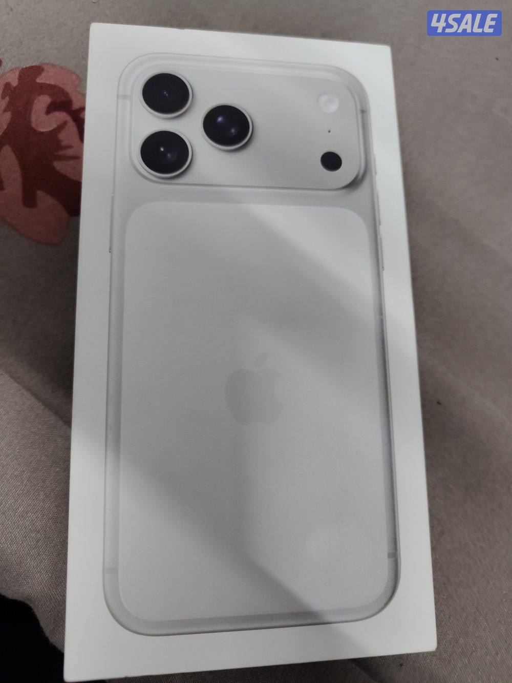 iPhone 17 pro max 256gb just box open1