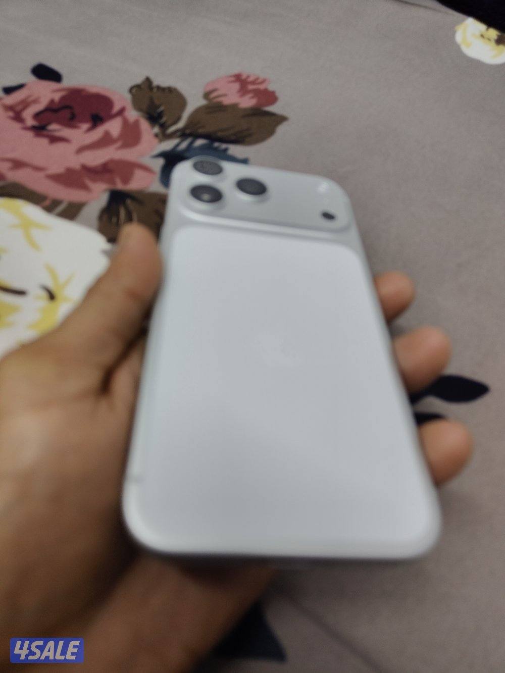 iPhone 17 pro max 256gb just box open2