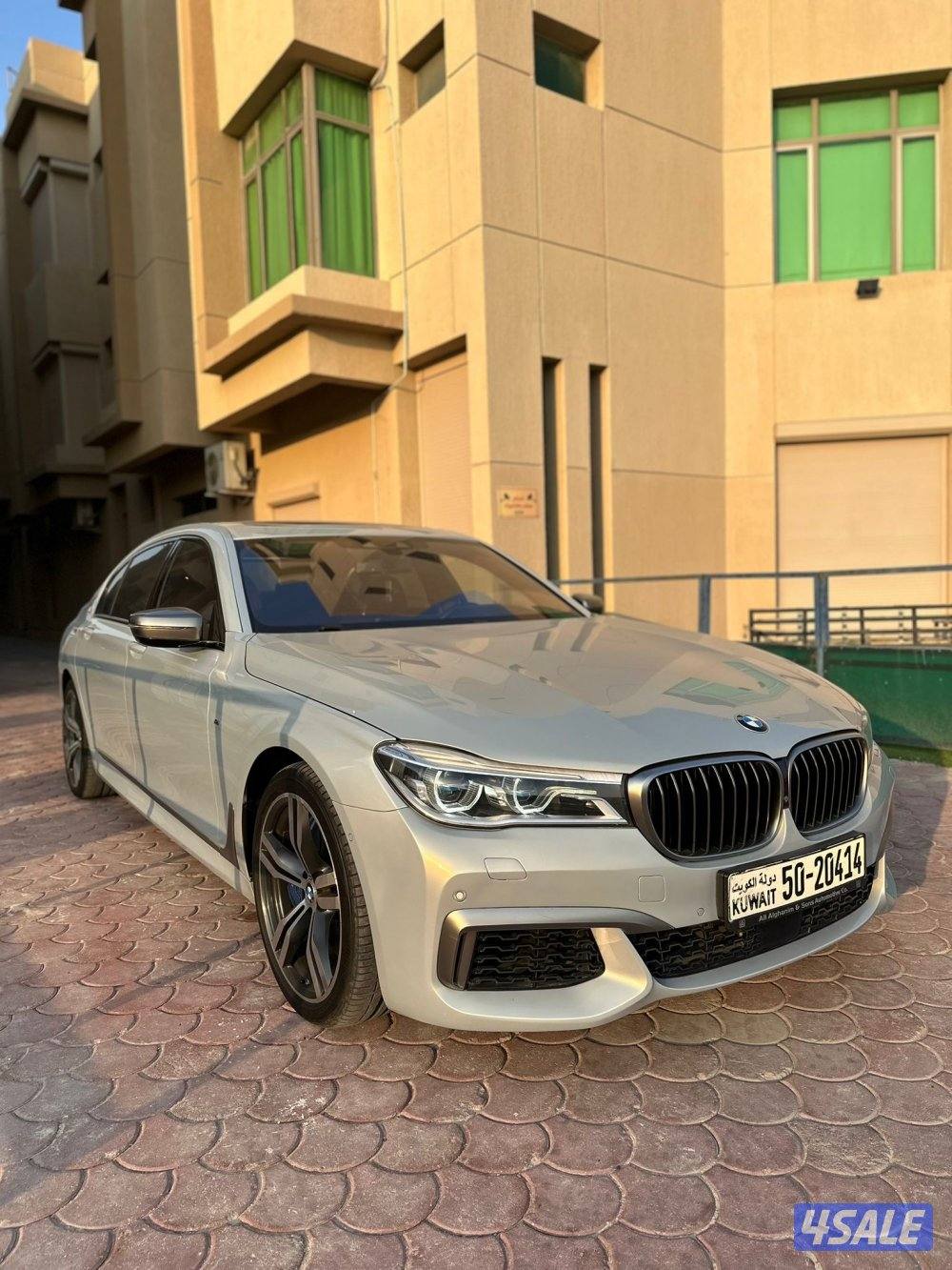 للبيع bmw760 li m موديل ٢٠١٧2