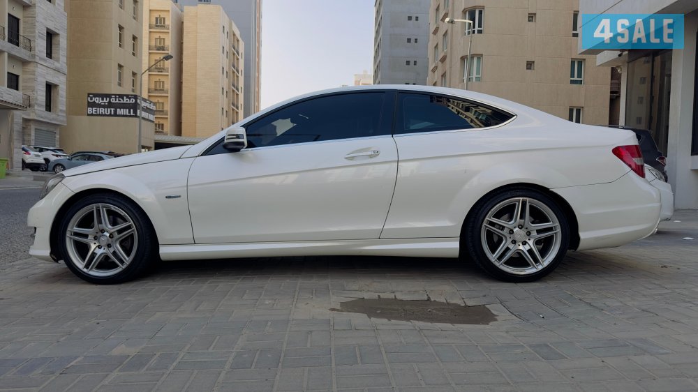 للبيع مرسيدس سي ٣٥٠ موديل ٢٠١٢5