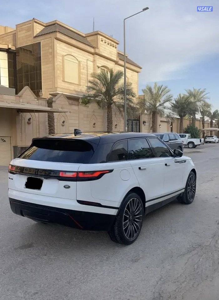 رنج روفر فيلار ٢٠٢٢2