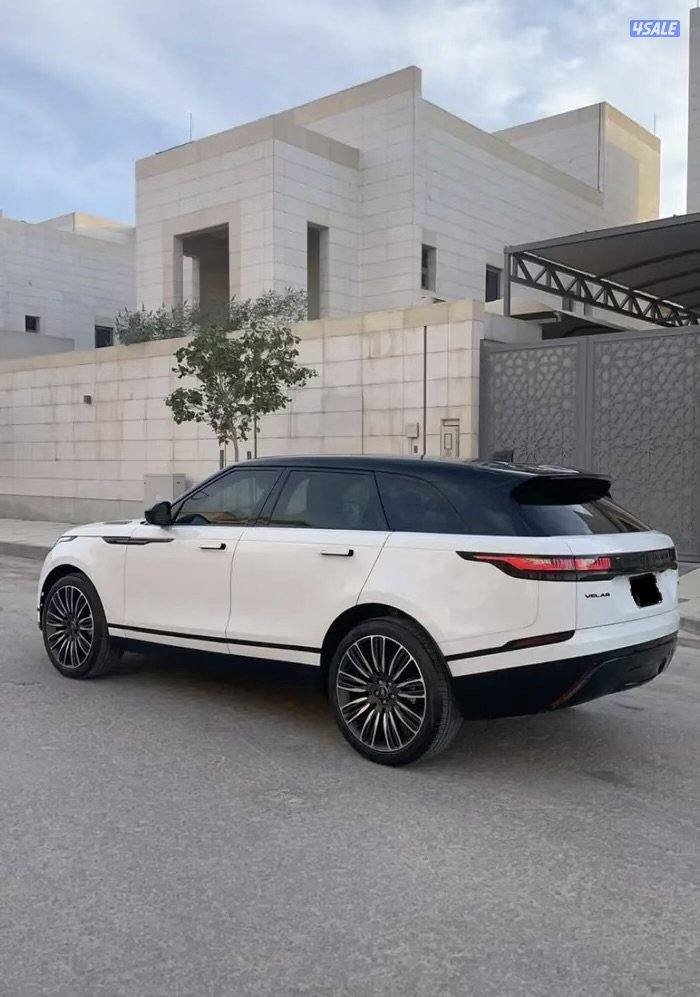 رنج روفر فيلار ٢٠٢٢4