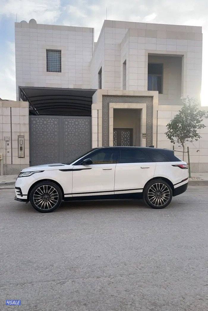 رنج روفر فيلار ٢٠٢٢3
