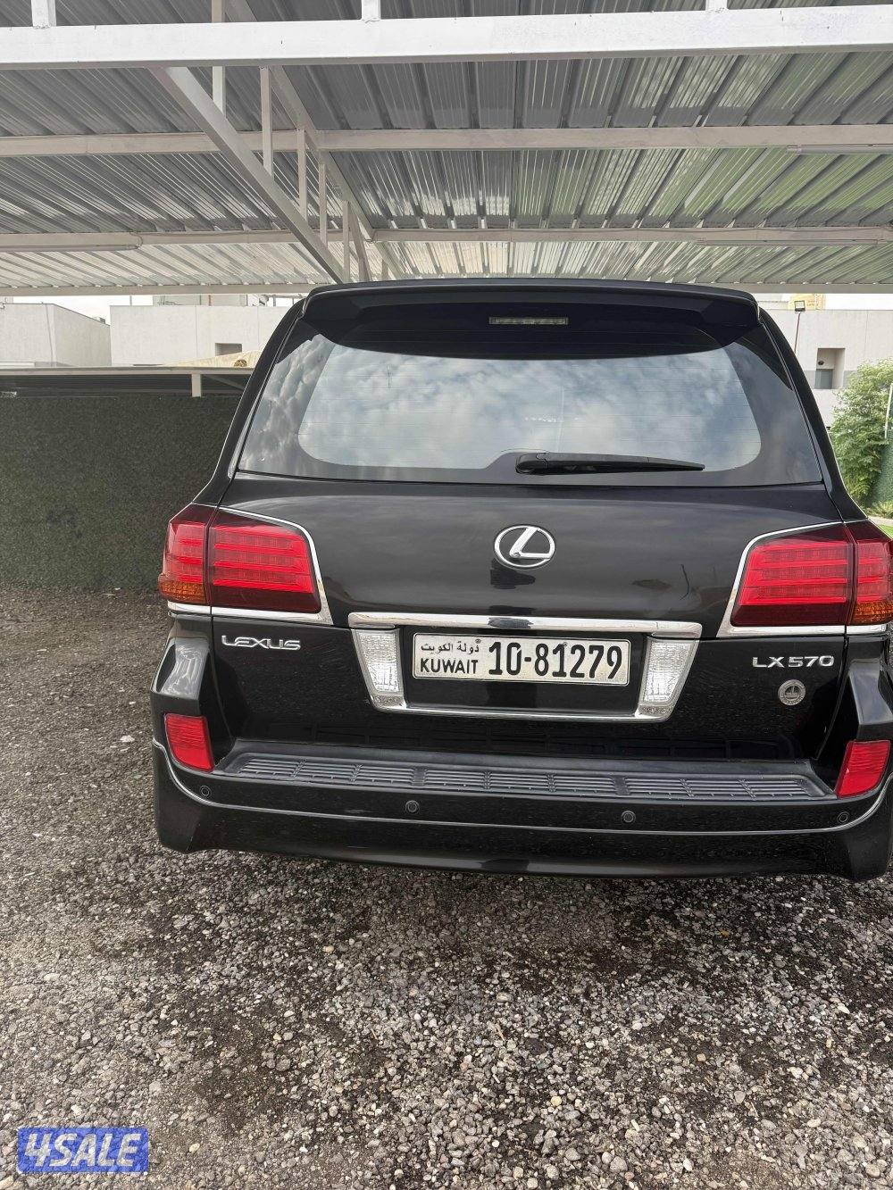 للبيع جيب لكسز ٢٠١١0