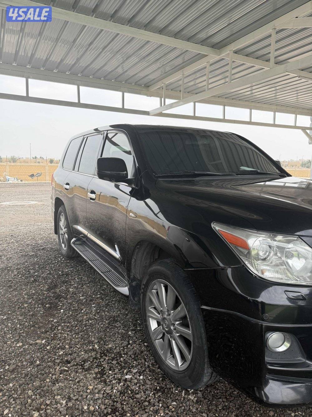 للبيع جيب لكسز ٢٠١١3