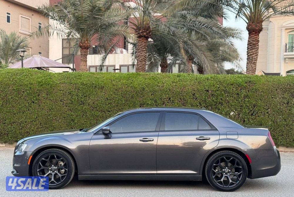 كرايزلر C300S ٢٠٢١ ماشي ١١٠ صبغ الوكاله2