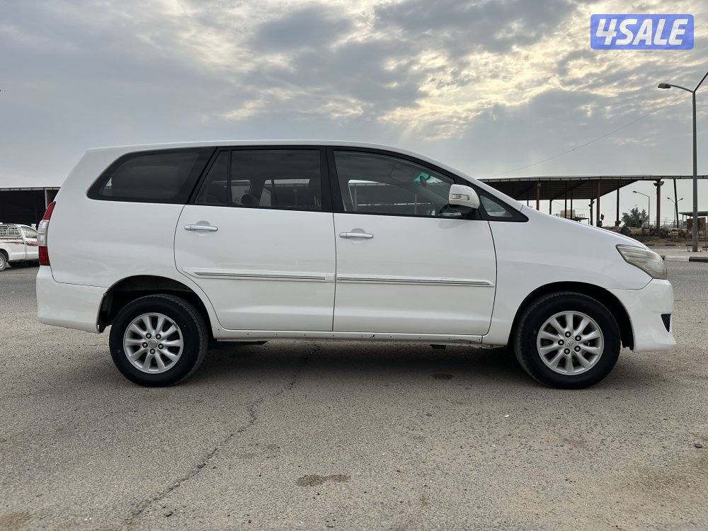 تويوتا انوفا وارد الساير1