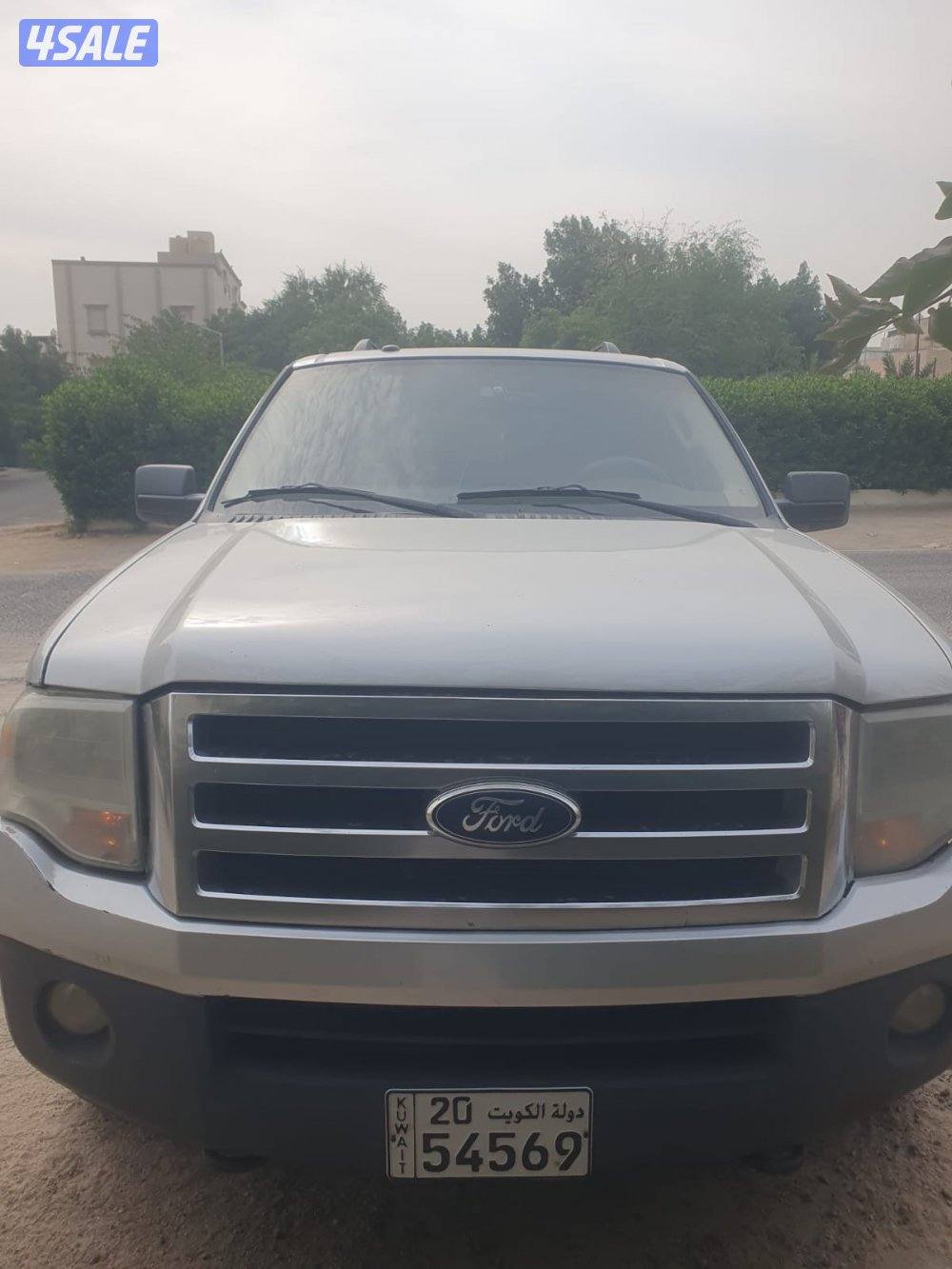 فورد اكسبديشن موديل ٢٠١٣شرط الفحص صبغ الوكاله تواير جديده ممشى ٢٨٩3