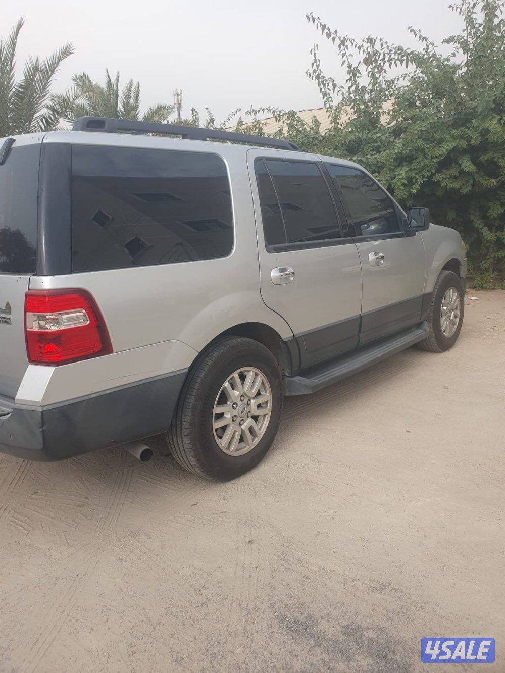 فورد اكسبديشن موديل ٢٠١٣شرط الفحص صبغ الوكاله تواير جديده ممشى ٢٨٩5