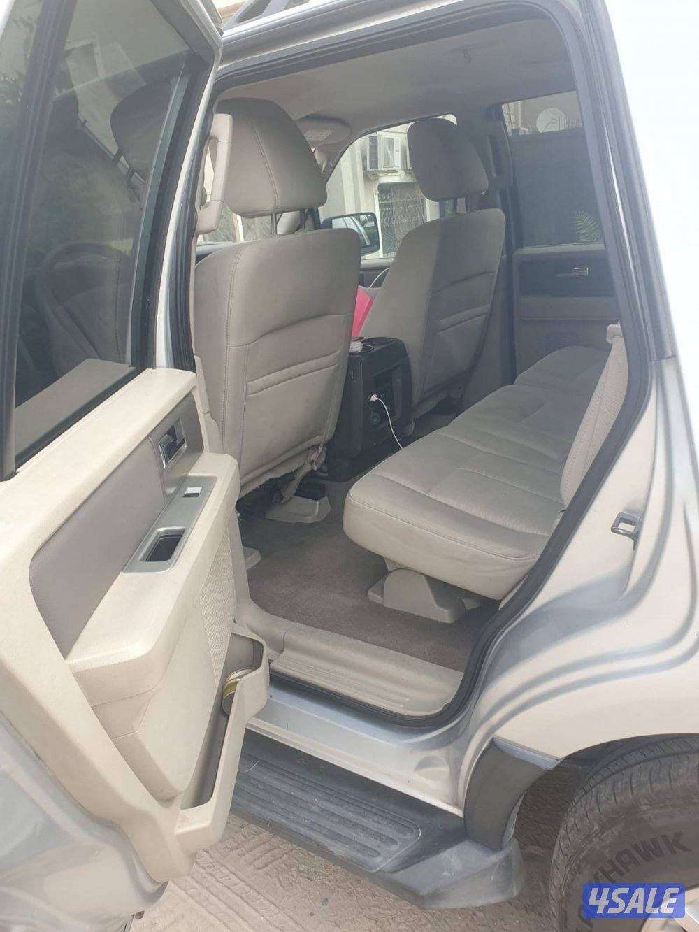 فورد اكسبديشن موديل ٢٠١٣شرط الفحص صبغ الوكاله تواير جديده ممشى ٢٨٩8