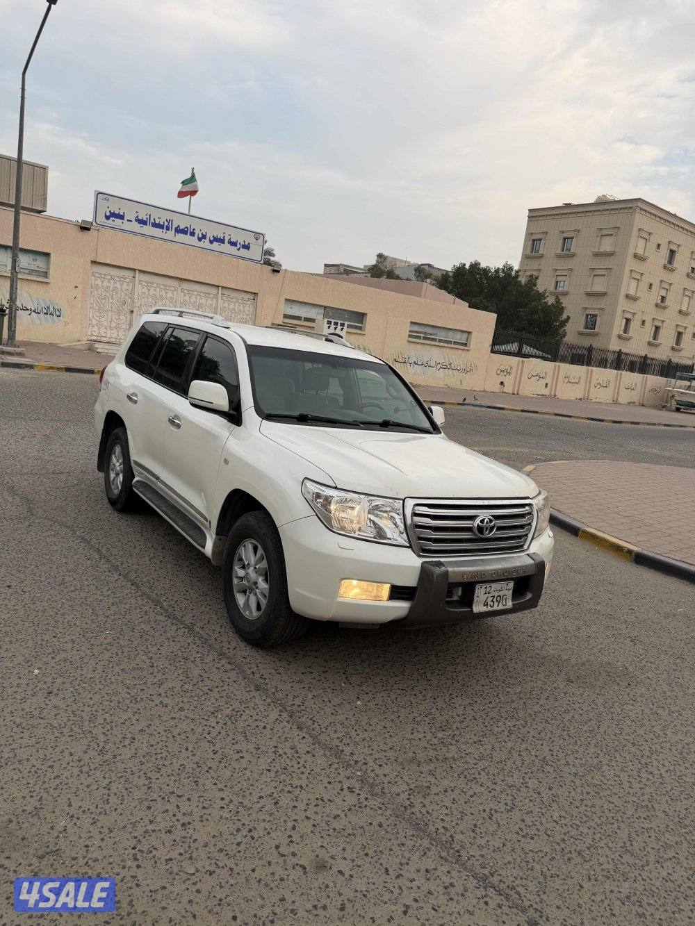 لاند كروز 2008شرط الفحص قير مكينه شاصي مرفق الفحص 6سلندر المالك الثاني0