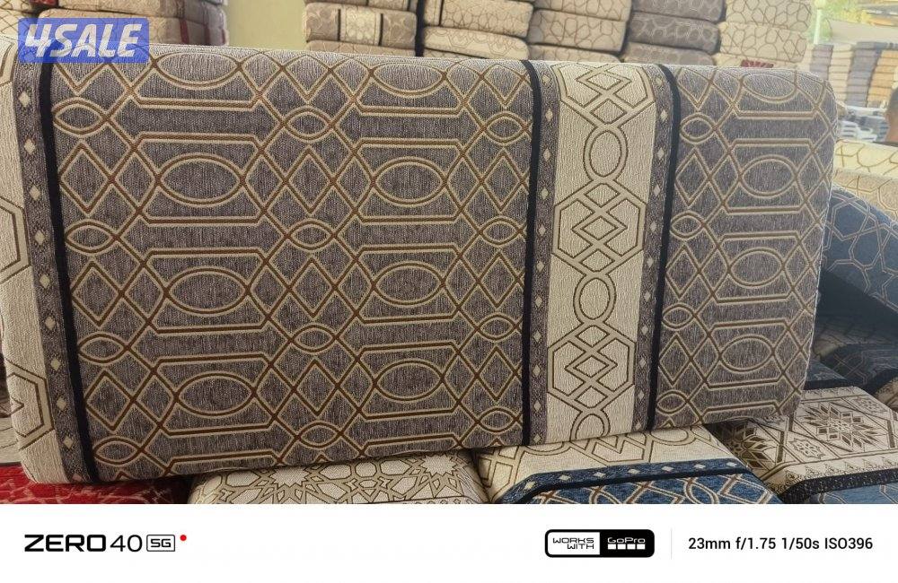 .كل مايخص السجاد لدينه سجاد ساده ومشجر سميك وسط خفيف كل ماهوه جديد ومم10