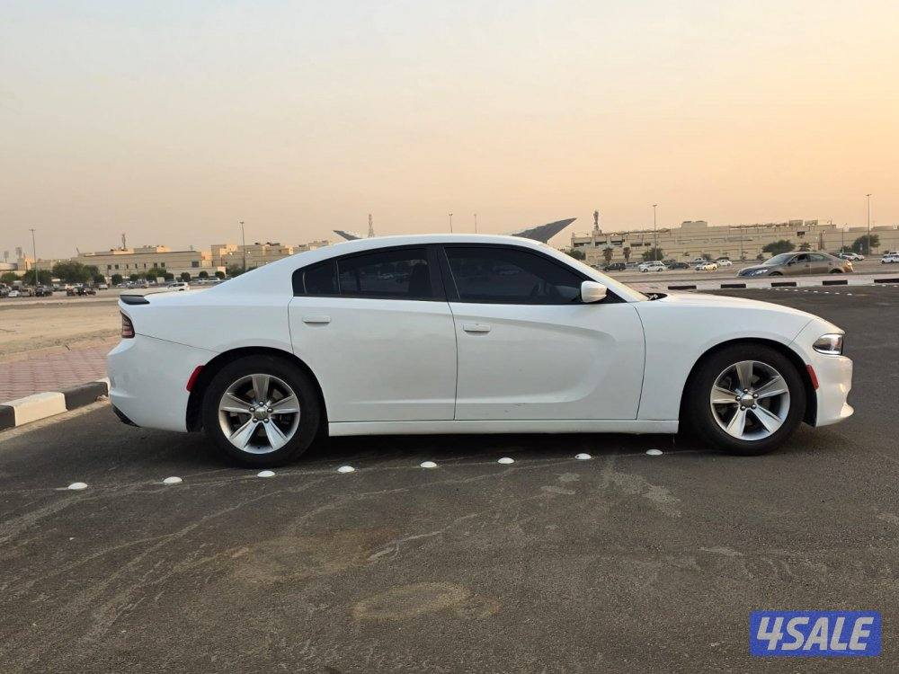 دودج شارجر 20173