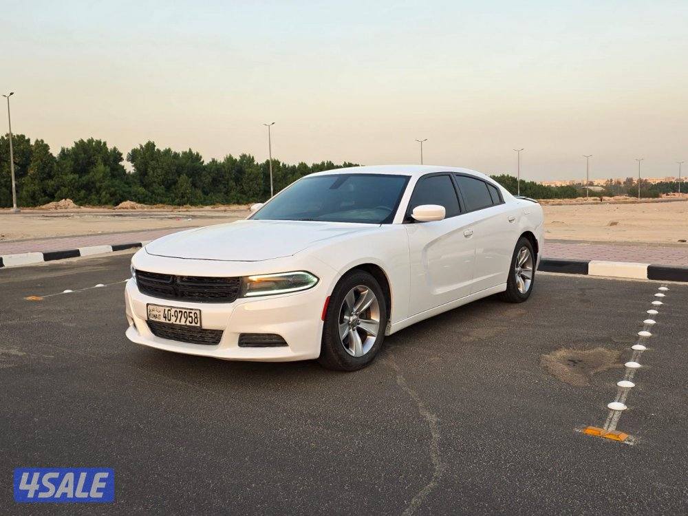 دودج شارجر 20175