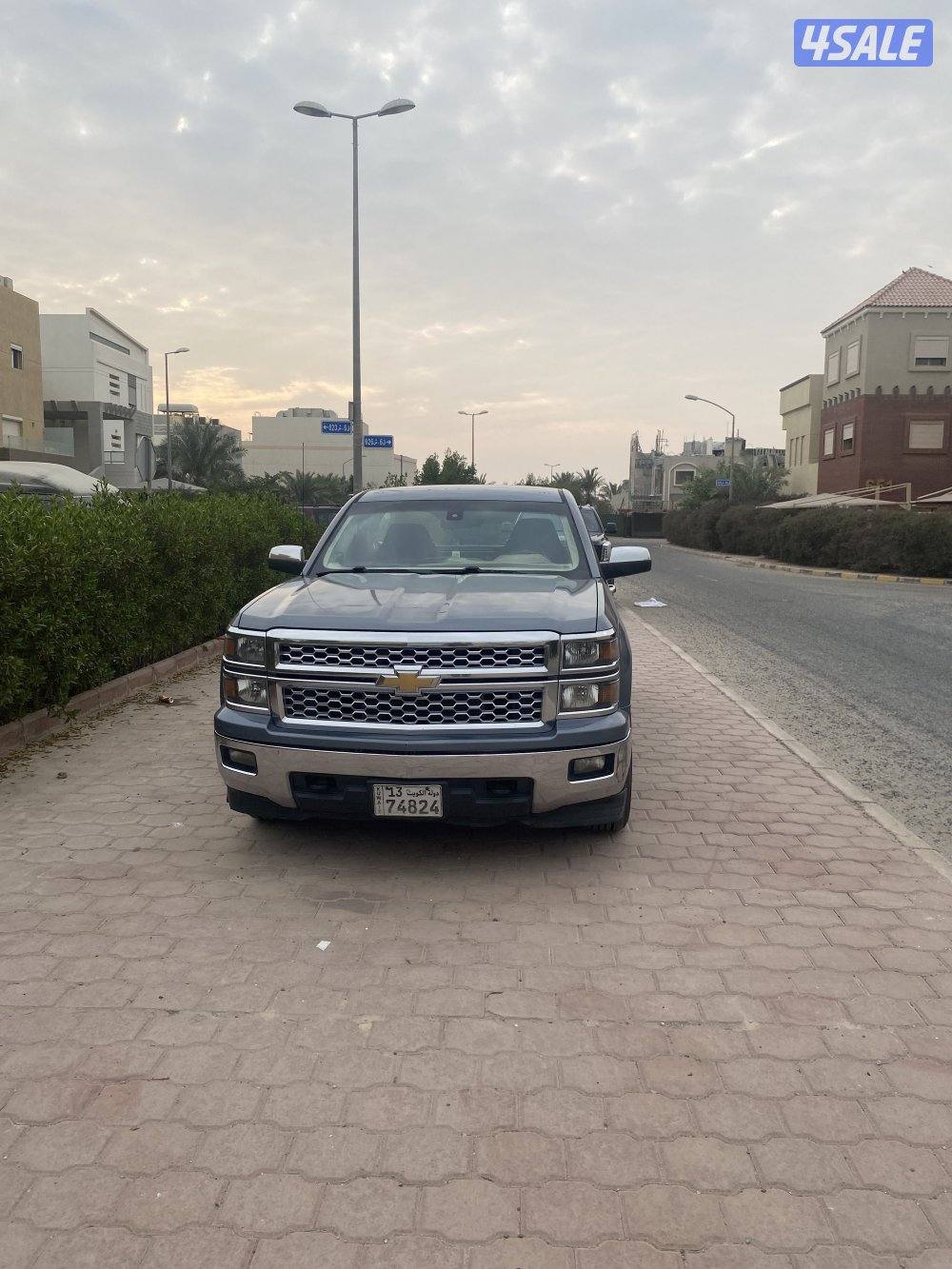 للبيع وانيت سلفرادو 20150