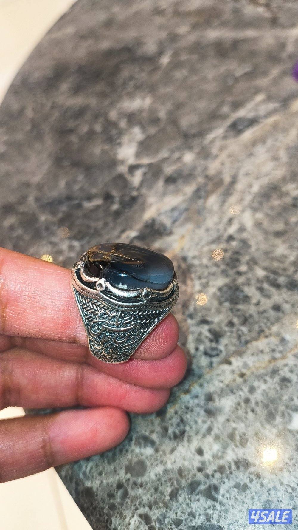 خاتم فاخر بالعقيق اليماني منقوش1