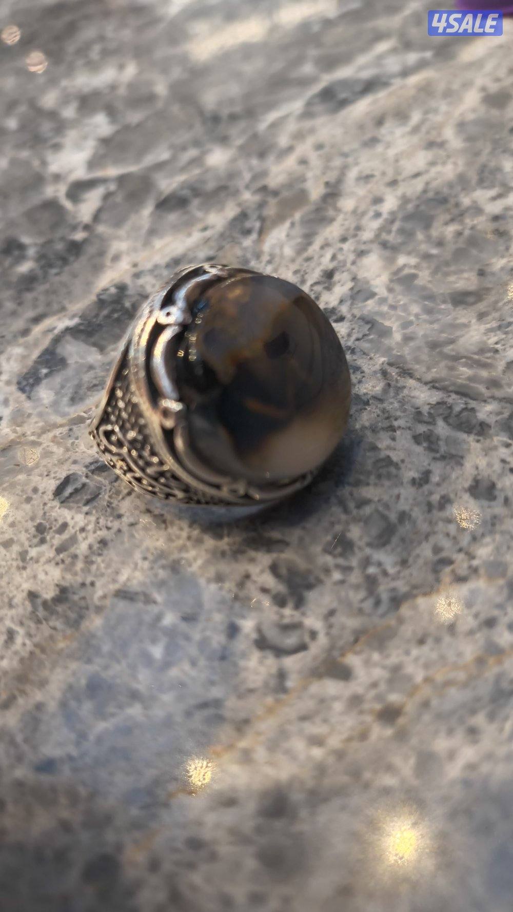 خاتم فاخر بالعقيق اليماني منقوش8