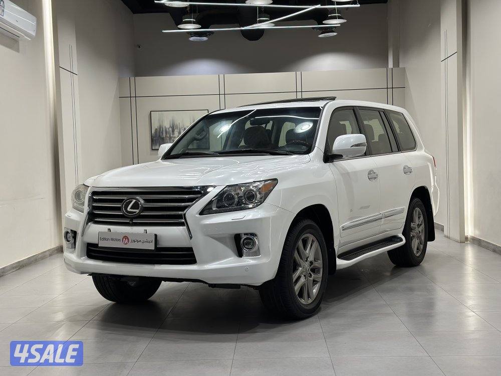 لكزس LX5700