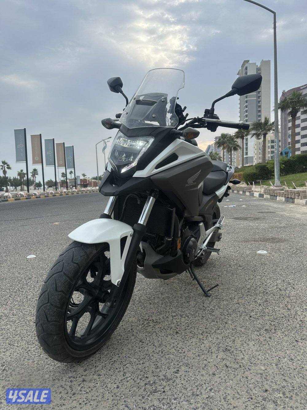 هوندا موديل ٢٠١٩ شبه جديد nc750x2