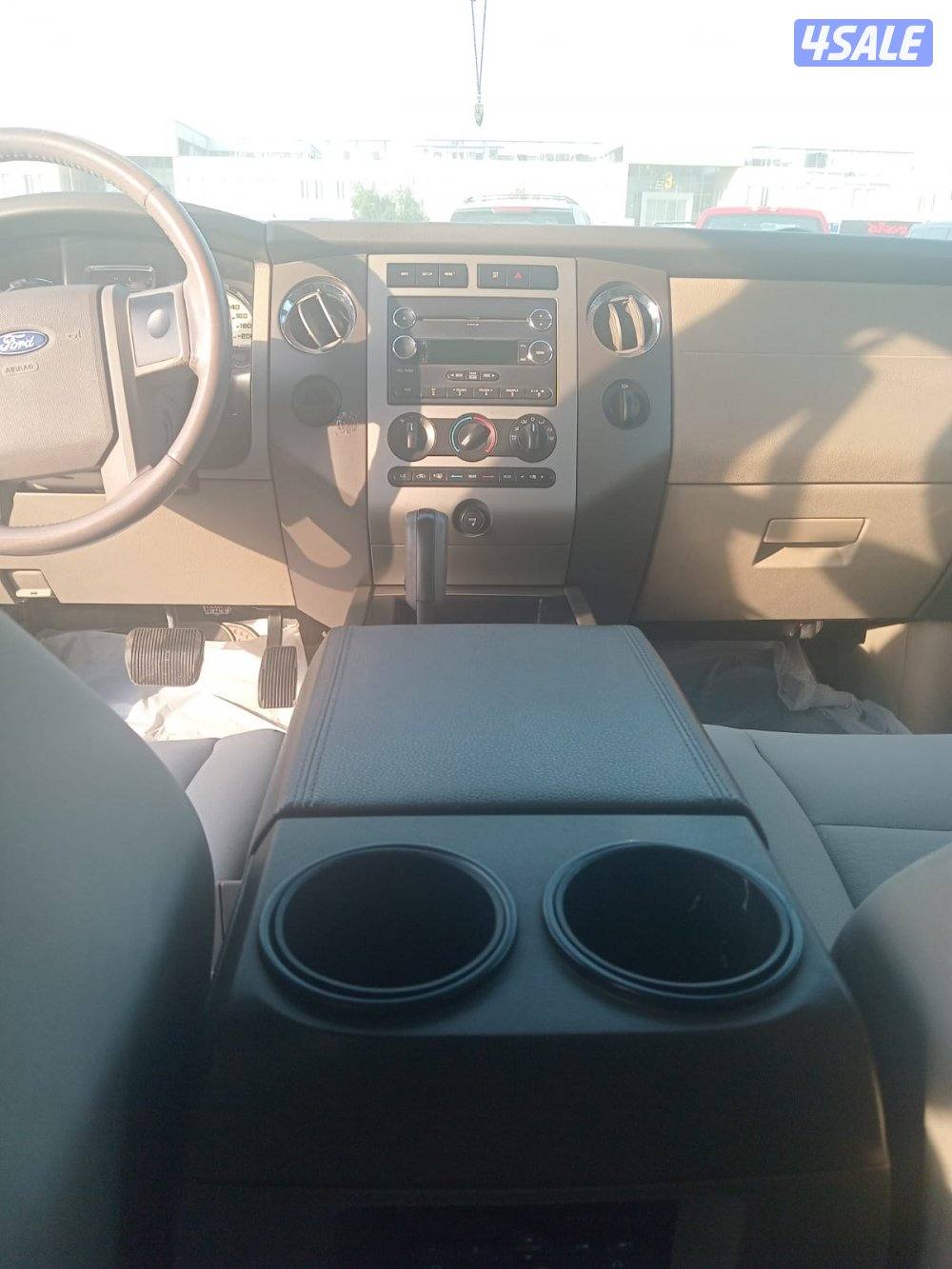 اكسبيديشن نظيف جدا 2012 👍2