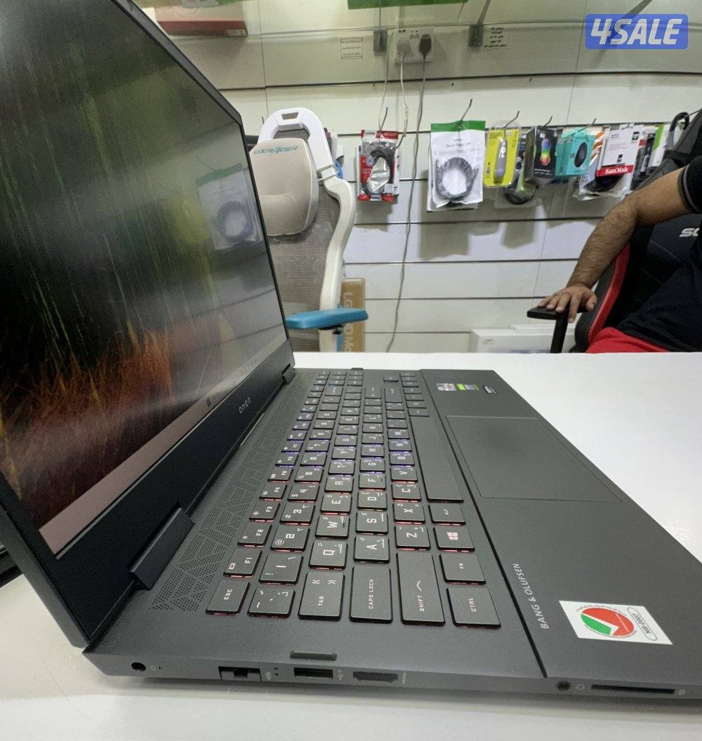 نشتري ونبيع جميع انواع الابتوبات والكمبيوترات بأفضل الأسعار4