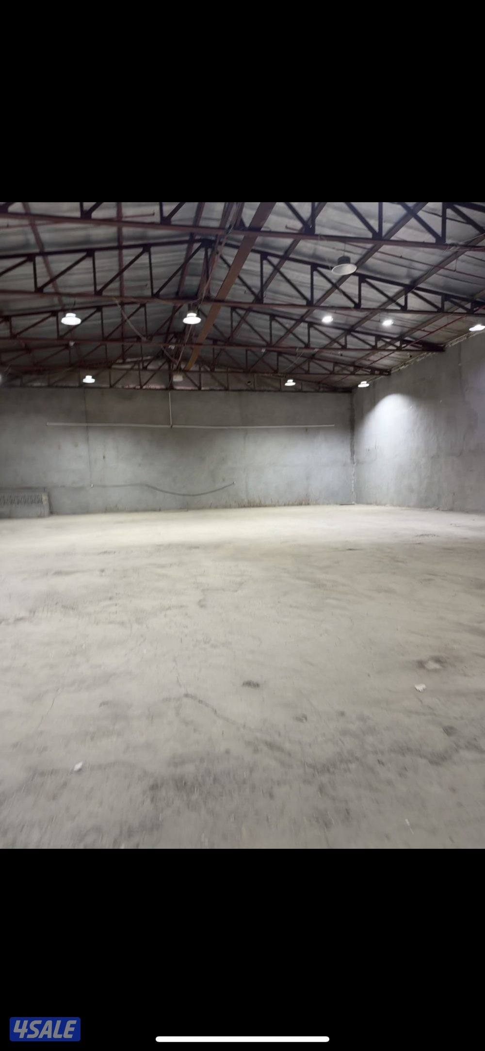 قسيمة للايجار بالعارضية تصلح للتخزين مساحة 2700 متر1