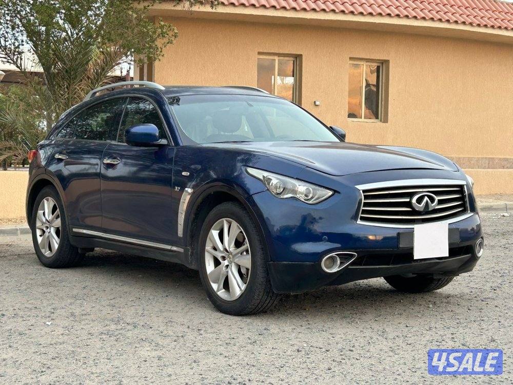 انفينيتي QX70 صبغ الوكالة0