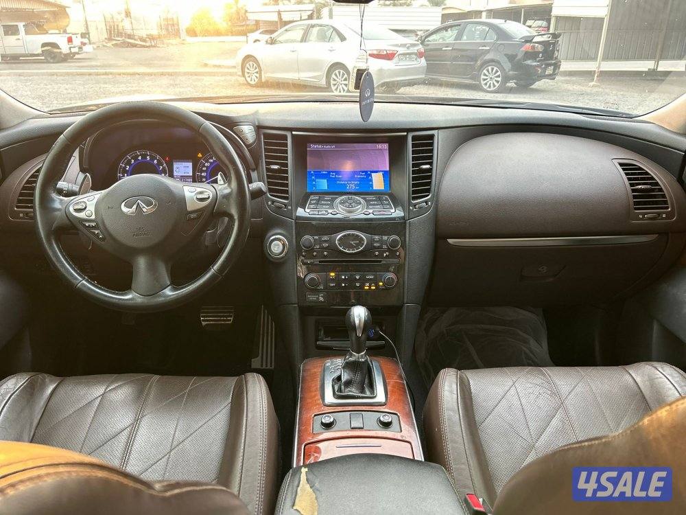 انفينيتي QX70 صبغ الوكالة13