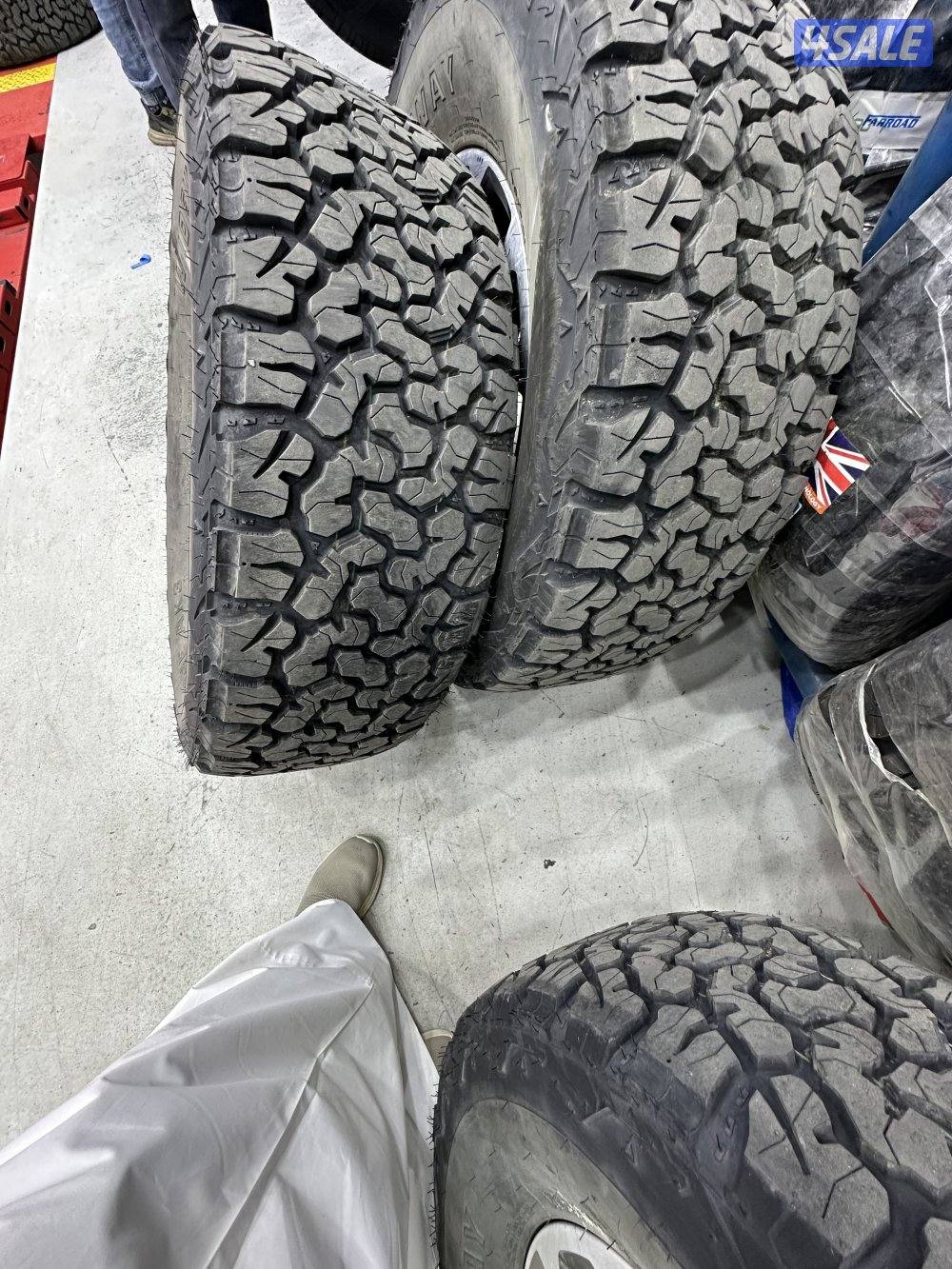 تواير جدد ربع حجري للبيع عدد 40