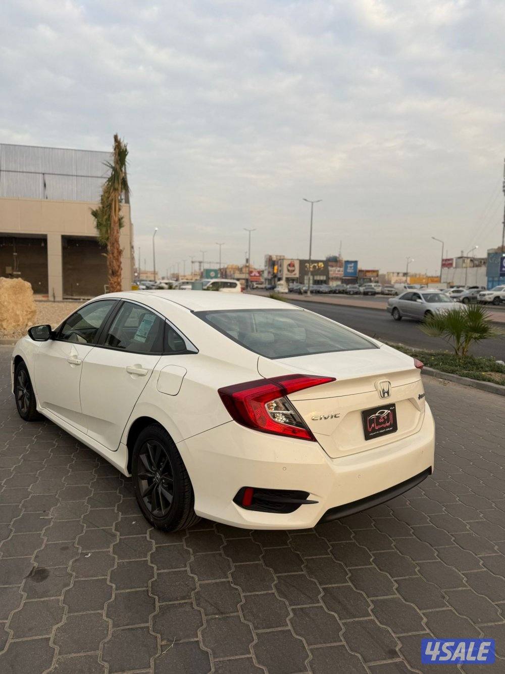 النشاما لبيع وشراء السيارات هوندا سيفيك1