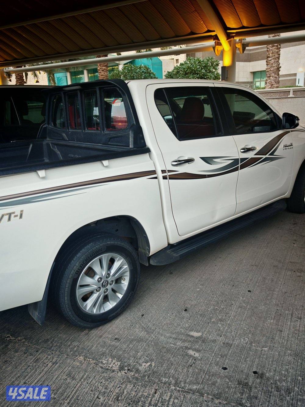 للبيع هايلكس موديل 20173