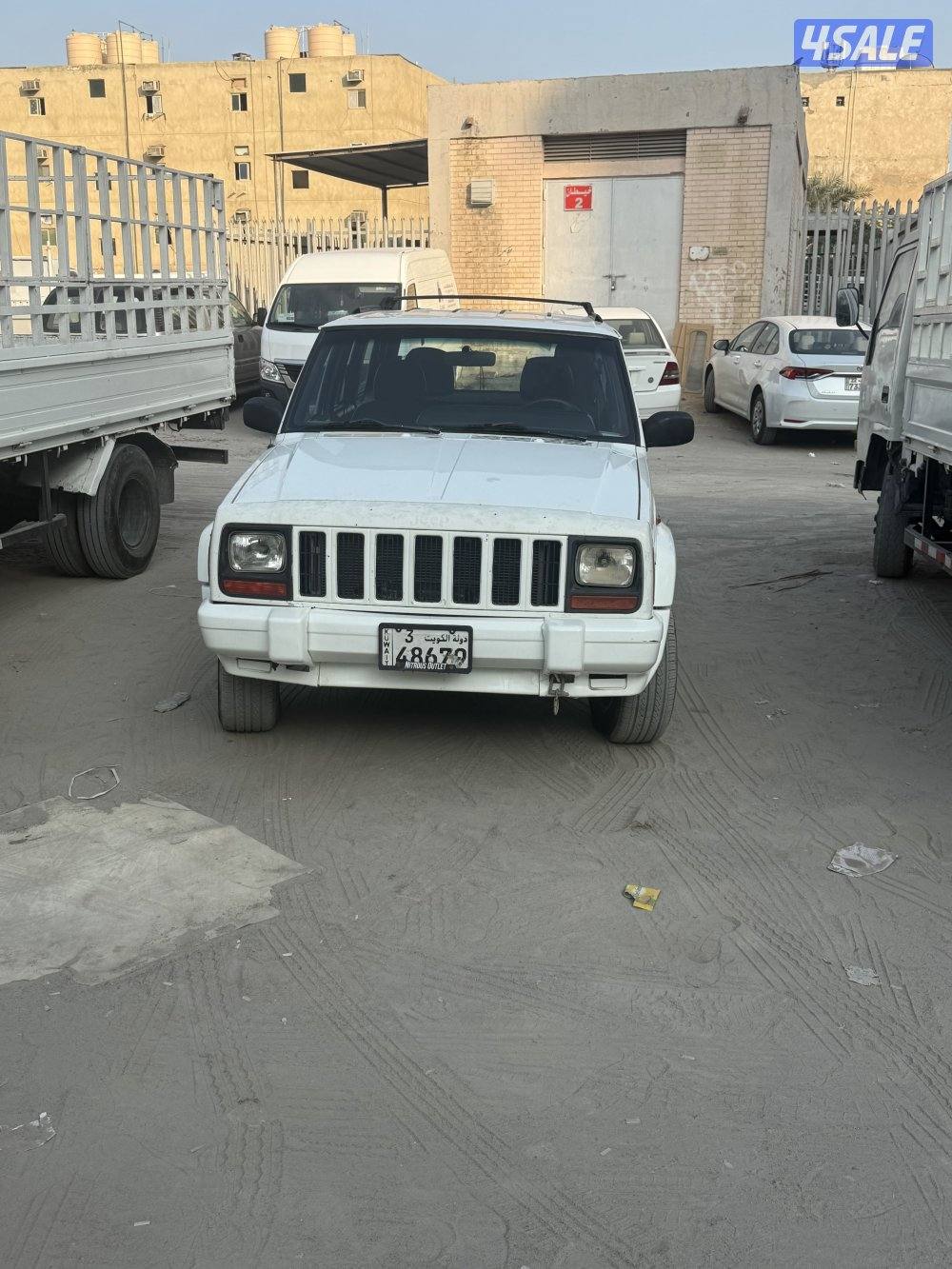 للبيع جيب شروكي 20001