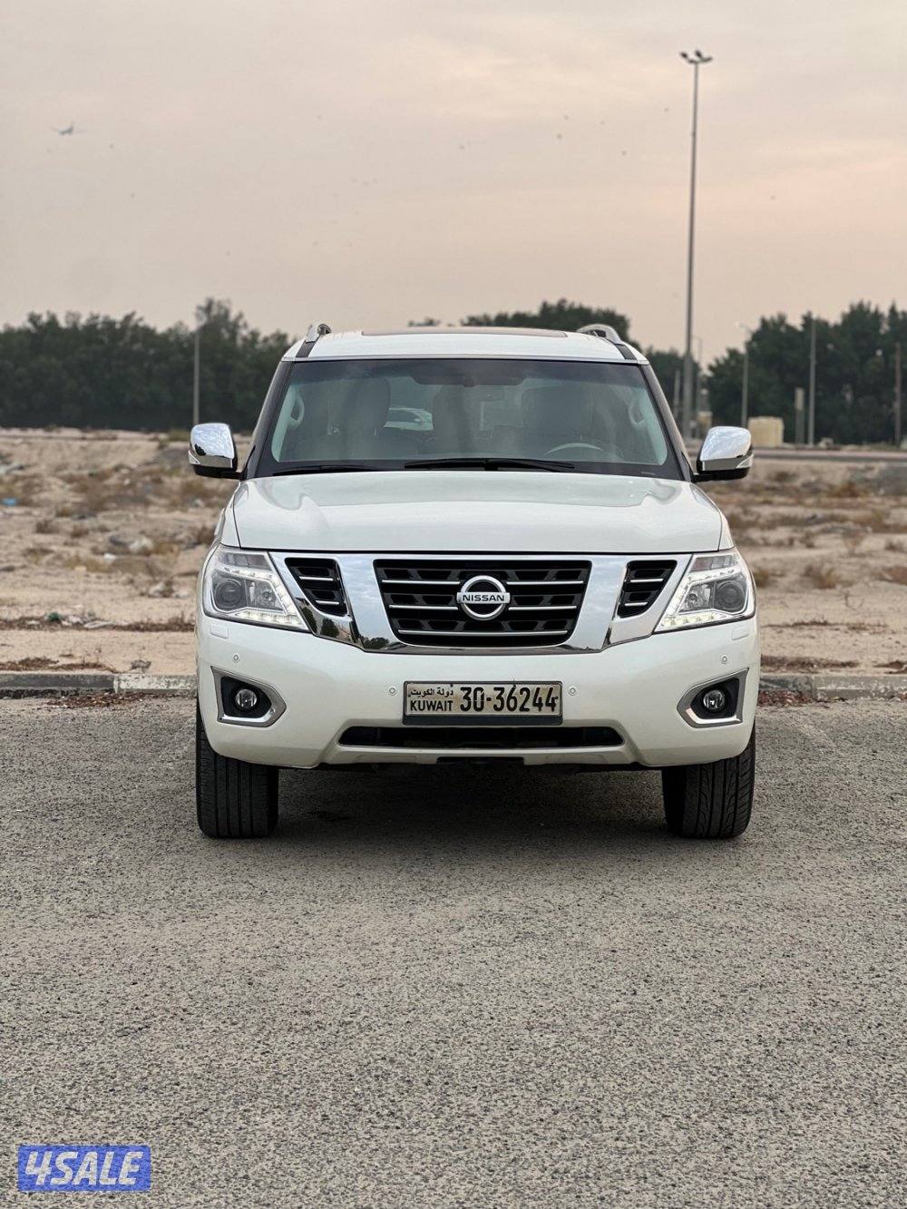 للبيع باترول 2014 بلاتنيوم 320 الفل ماشي 2575