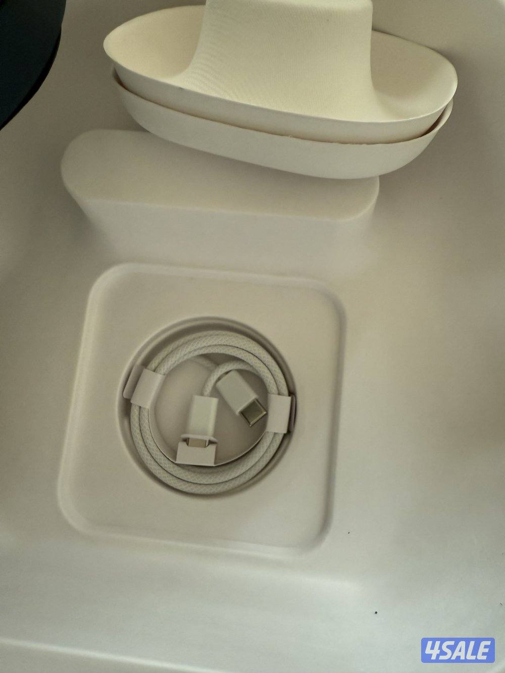 سلام عليكم سماعة ابل هاي كولتي عاليه الجوده صوت وعزل8