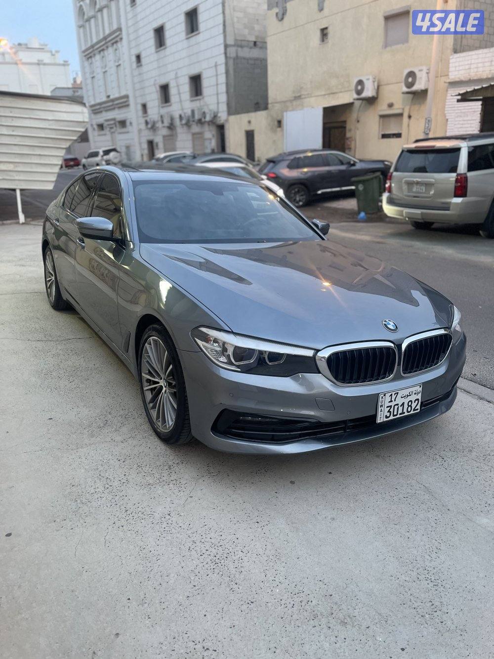 للبيع BMW 520i 2020 صبغ الوكالة5