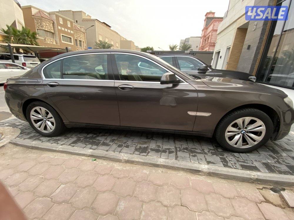 للبيع بي ام دبليو 730 Li0