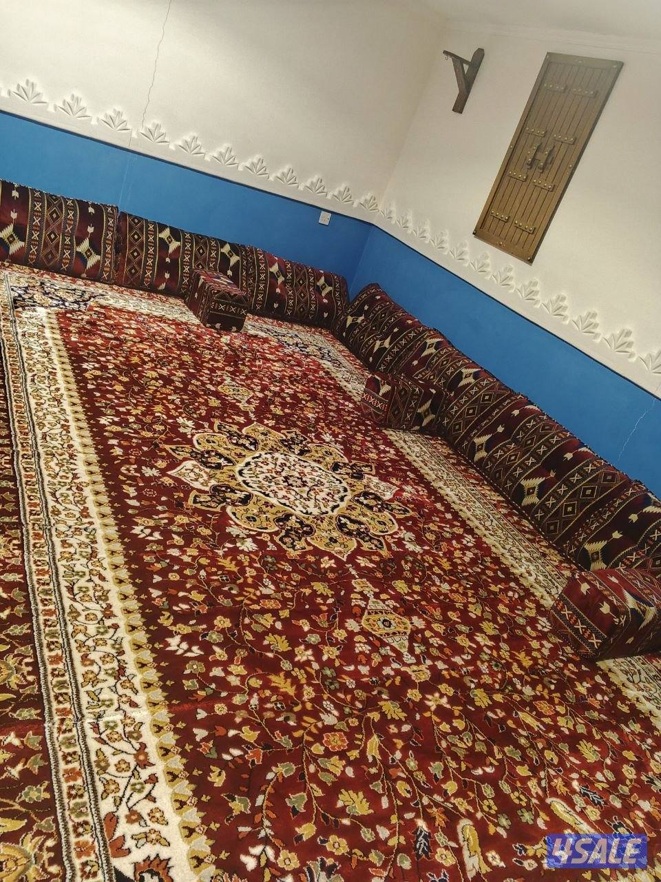 بيع وتركيب وتنجيد سجاد تركي وسعودي وتفصيل مساند ضهر وتركيب ارضيات بارك10